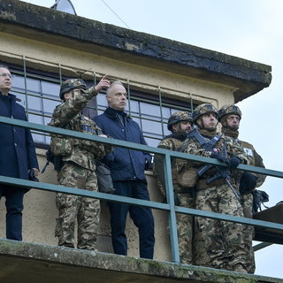 Megmozdult az egész magyar hadsereg - jelentette be a honvédelmi miniszter