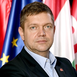 A fideszes sajtó hamarabb értesült a GVH döntéséről, mint az érintettek