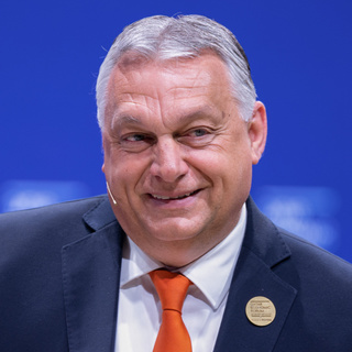 Orbán elhitetné, hogy Európa is rajta keresztül szól