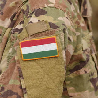 Húsz magyar katonát küld a kormány Irakba az Iszlám Állam ellen harcolni