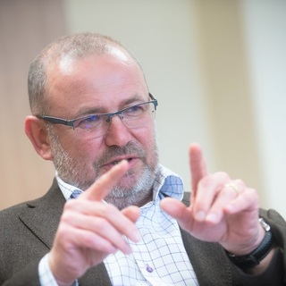 Lantos Csaba titkos ciprusi céggel ügyeskedett