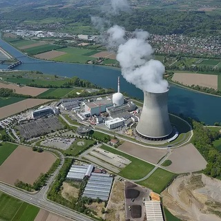 Svájc nem száll ki az atomenergiából