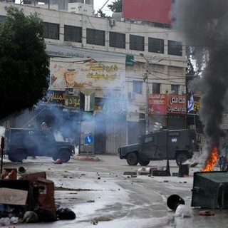 Izrael lebombázta a Hamász vezetőjének egyik házát a Gázai övezetben
