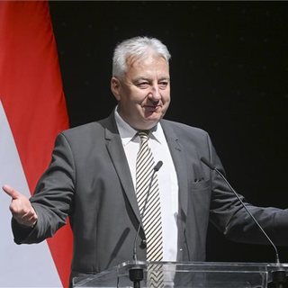 Semjén: január 1-jétől teszt jelleggel elindul a nemzeti virtuális tér