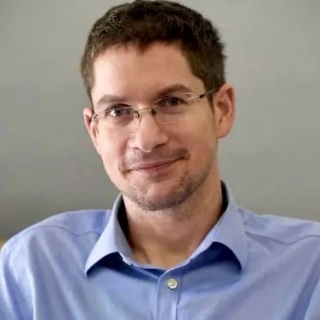 Karsai Dániel: 8-10 millió forintba kerül külföldön az eutanázia, a kísérőket itthon elítélhetik