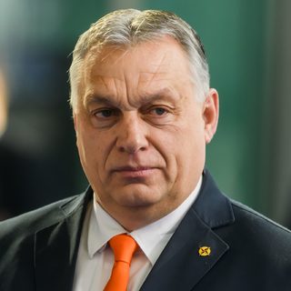 A hatalomért Orbán felégeti Magyarország maradék presztízsét is az unióban