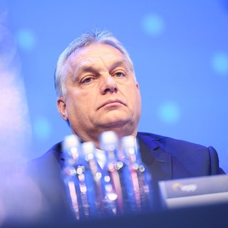 Azerbajdzsánban tárgyal Orbán Viktor