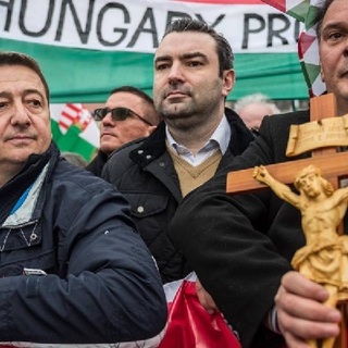 Bayernek viszket a tenyere és békemenetre fáj a foga