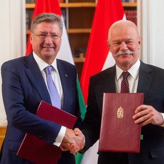 Együttműködési megállapodást kötött a KIM és az MKIK