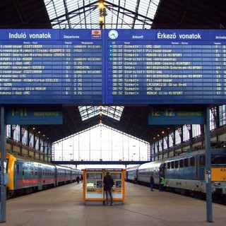 Lassabb lesz a magyar vasút, távolabb kerülnek a nagyvárosok Budapesttől