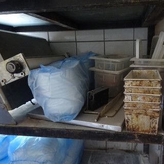 Annyira koszos volt egy váci pékség, hogy azonnal bezáratták - videó