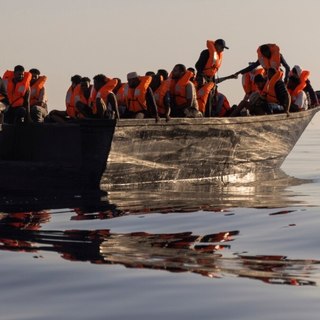 Több ember meghalt Andalúziánál, mert embercsempészek a tengerbe lökték őket