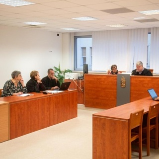 A kirúgott tanárok perén a bíró jelezte: értelmezhetetlen, amit a tankerület küldött