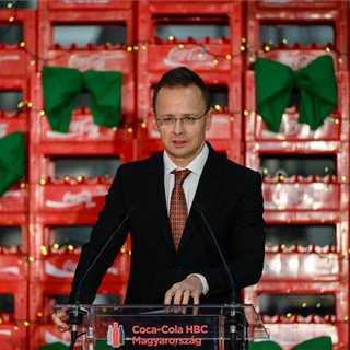 Szijjártó: Magyarország és a Coca-Cola újkori gazdaságtörténete összefonódott egymással