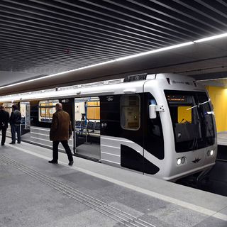 Visszatámadnak az oroszok a budapesti metróperben