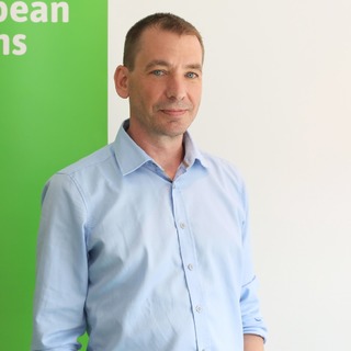 Orbán úgy véli, ha csordogálnak az uniós pénzek, elkerülheti a csődöt