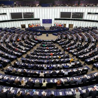 Az EP a szülői jogállást szabályozó jogszabálytervezetet fogadott el