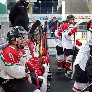 Nemzetközi női jégkorongtorna – Győzelem a szlovákok ellen