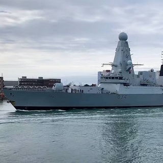 Támadó drónt lőtt le a Vörös-tengeren egy brit hadihajó