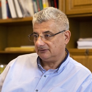 Bár az uniós pénzek lehívhatók, mégis egyre távolabbi a pedagógusok béremelése