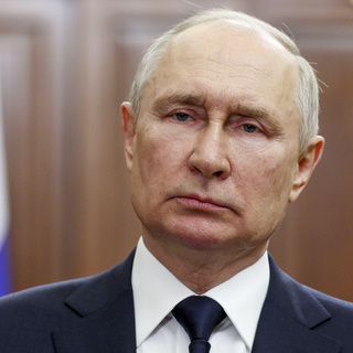 Putyin egyetlen állításának sem szabad hinni