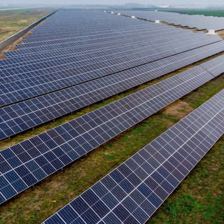 Orbán úgy döntött, mostantól nem szólhatnak bele az önkormányzatok a napelemparkok létesítésébe