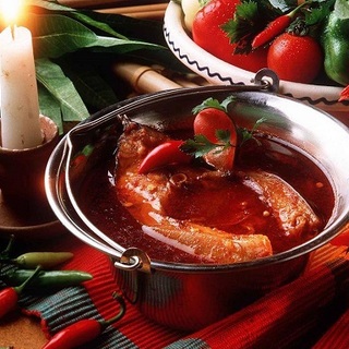 Szó nélkül, lassan kanalaztuk