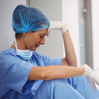 Tovább rombolják a magyar egészségügyet