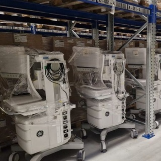 Töredékáron árulja a külügy a méregdrágán vett lélegeztetőgépeket