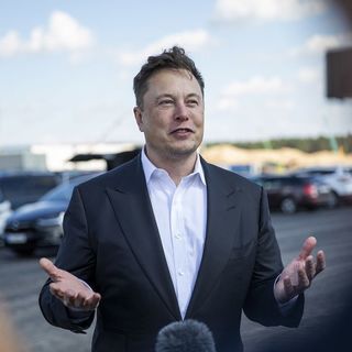 A Bloomberg szerint Elon Musk lett idén a világ leggazdagabb embere