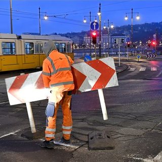 Az óév utolsó napján a dunai árhullám is „búcsúzik"