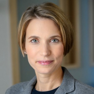 Az államtitkár elmagyarázta, hogy a gyermekvállalás nem jár anyagi hátránnyal