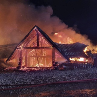 Őrizetbe vették a leégett romániai panzió tulajdonosát és ügyintézőit, kiterjesztették a bűnvádi eljárást