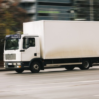 Újabb Budapest-ellenes (kormány)lépés: ellephetik a teherautók Budapestet