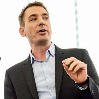 Orbán engedni fog Ukrajna ügyében, ami itthon jól eladható némi üveggyöngyért