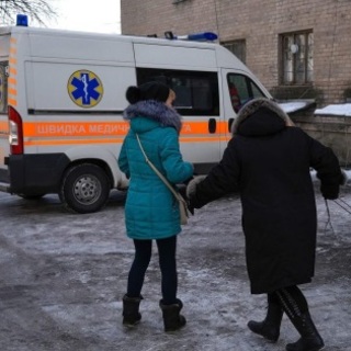 Ukrán rendőrség: több mint száz civilt menekítettek ki Avgyijivka környékéről