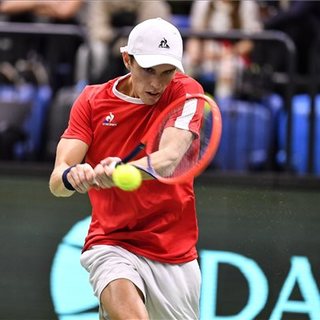 Piros nyert, de 3-2-re győztek a németek Tatabányán, a Davis Kupa-selejtezőn