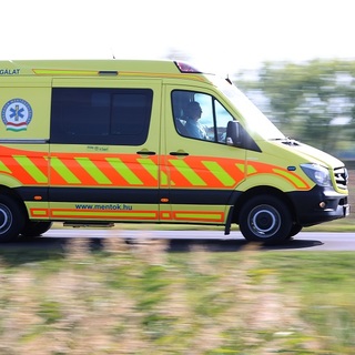 Újra vizsgálják annak a férfinek a halálát, akit a mentősök nem láttak el