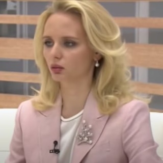 Putyin lánya 3,7 milliárd forintnak megfelelő rubelt kereshetett egy orvosi cégnél