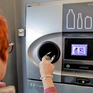 Áprilisig várnunk kell a betétdíjas palackokra
