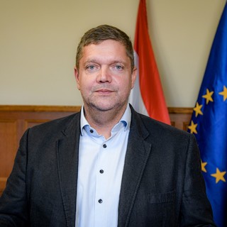 Tóth Bertalan a belügyminiszterhez: a gyermekek szexuális kizsákmányolása nem maradhat büntetlenül