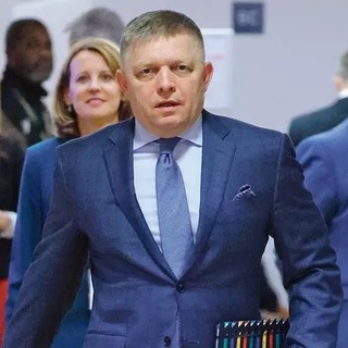 Fico magyar módra alakítja át Szlovákiát 