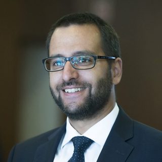 Elérhetősége nincs, de jól fizetett vezetője már van a Szuverenitásvédelmi Hivatalnak