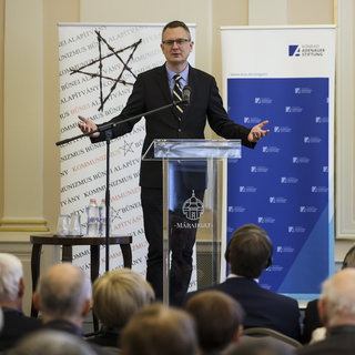 Rétvári Bence úgy látja, a kommunizmus ma is fel-felbukkan