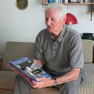 Meghalt a NASA holdjáróinak magyar tervezője