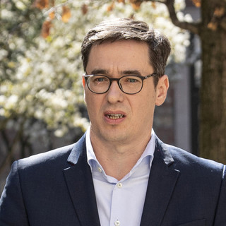 A fideszes főváros öt évvel rövidíthette volna meg a bicskei gyermekotthon lakóinak szenvedését - írja posztjában Karácsony Gergely