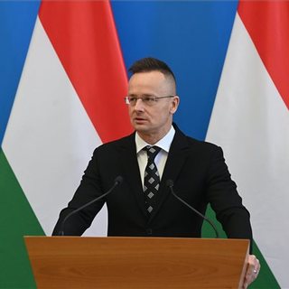 Szijjártó: nem érdemes nyomásgyakorlással próbálkozniuk az idelátogató amerikai szenátoroknak