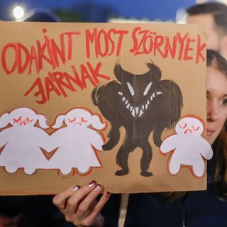 Valami megmozdult, a civil társadalom nem tűri tovább az odakint járó szörnyeket