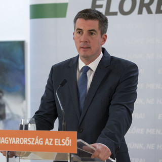 Itt a nagy bejelentés: a Fidesz-frakció támogatja Svédország NATO-csatlakozását