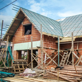 Ezt nem fogja óriásplakáton hirdetni a kormány: óriásit zuhant a lakásépítési kedv